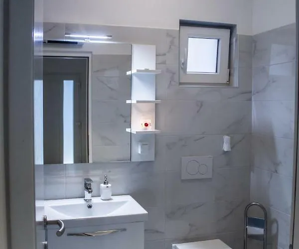 Kuca Za Odmor Natalija Дом отдыха Пула